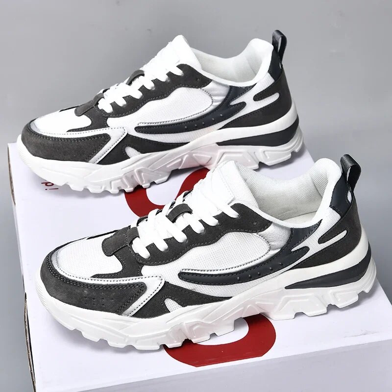 Meeste vabaajajalatsid Mitmekülgsed kulumiskindlad jooksujalatsid Välispordi Paarile Moodsad tossud meestele ja naistele