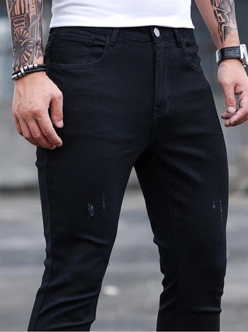 Нови мъжки тесни дънкови панталони от 2023 г. Черни еластични тънки панталони с малък крак Мотоциклетни спортни улични ежедневни дънки с характер
