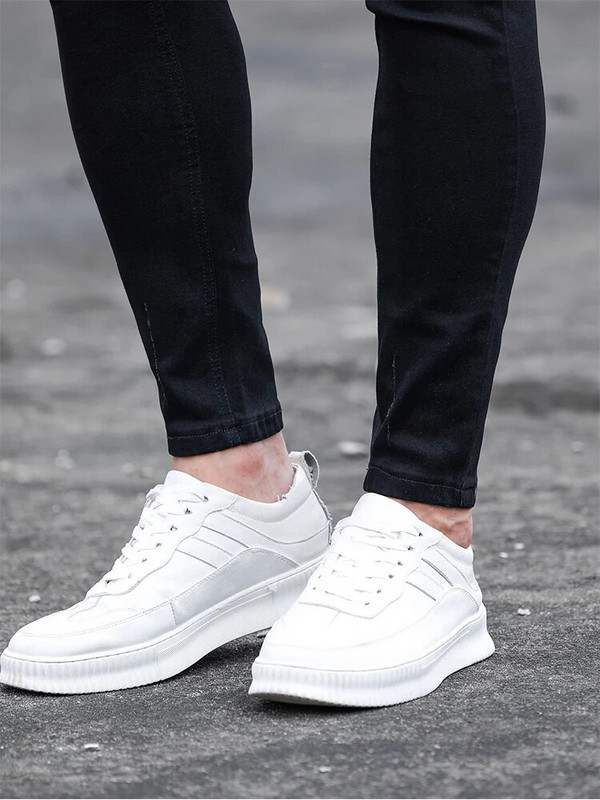 Nove 2023. muške uske traper hlače s ogrebotinama, crne, elastične uske hlače s malim stopalima, motociklističke sportske ulične ležerne traperice