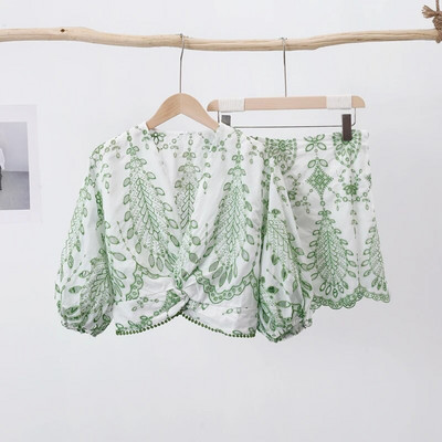 Top cu mânecă bufantă cu broderie, pantaloni scurți pentru femei, seturi de 2 bucăți, cu decolteu în V, bluză scobită, costum de femeie, ocazional, cu tivul val, set de pantaloni scurti