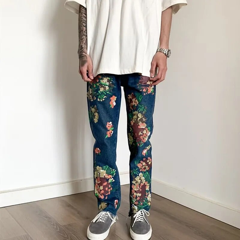 2023 Kanye Y2K Fashion Flowers Print Slim Hip Hop Jeans Pantaloni pentru bărbați Îmbrăcăminte Skateboard Streetwear New Rock Denim Pantaloni