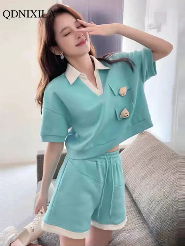 Nou în Seturi elegante de pantaloni scurți de vară pentru femei, asortate, coreeane, dulce, ursuleț, lejer, cu mânecă scurtă, ocazional, pentru femei. Set 2 bucăți