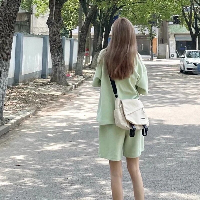 Xgoth žensko jednostavno ležerno sportsko odijelo od vafla Ženska majica s otvorenim ovratnikom kratkih rukava + kratke hlače Girly Streetwear Zeleni set od 2 komada