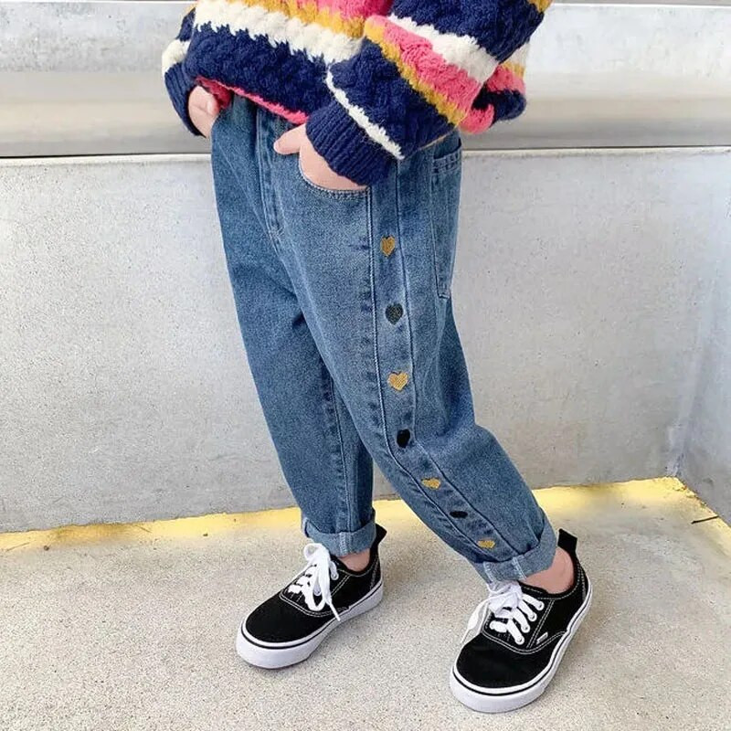 Blugi pentru fete 2022, primăvară, pantaloni pentru fetiță, mici, medii, pentru copii, ocazional, blugi cu talie medie, blugi din bumbac cu imprimeu inimă