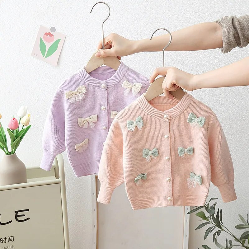 Lányoknak szép, pillangós csomós pulóver Új tavaszi gyerekek baba tömör ruházat divatos ruhák alkalmi ruhák kötött lány dzseki HY01141