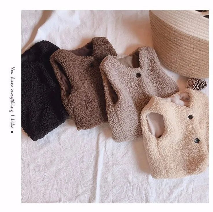 Rudens žiemos ėriuko vilna plius aksominė liemenė mergaičių berniukų pliušinė liemenė viena krūtinė V kaklelis vaikui šiltas madingas šiltas paltas