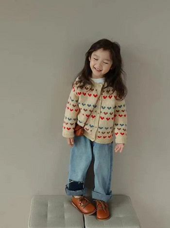 Детско облекло Цветен любовен пуловер за момиче 2023 г. Пролет и есен Нова жилетка Горна суичър с качулка Дамски пуловер Пуловер за деца