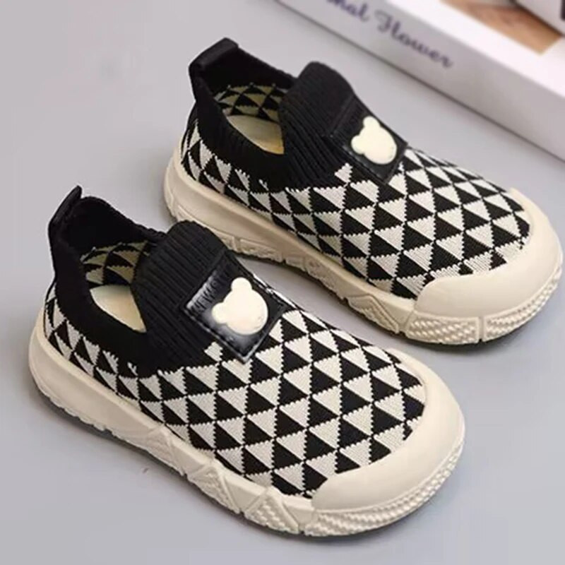 Tavaszi őszi totyogó lányok fiúk tornacipő alkalmi kötött ruhával cipők csecsemőknek légáteresztő csúszásmentes puha aljú gyerekcipők gyerekeknek
