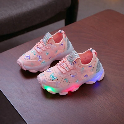 Есенни детски LED маратонки за момичета Малки принцеси Ежедневни диамантени детски светещи обувки Маратонки с пеперуда на принцеса