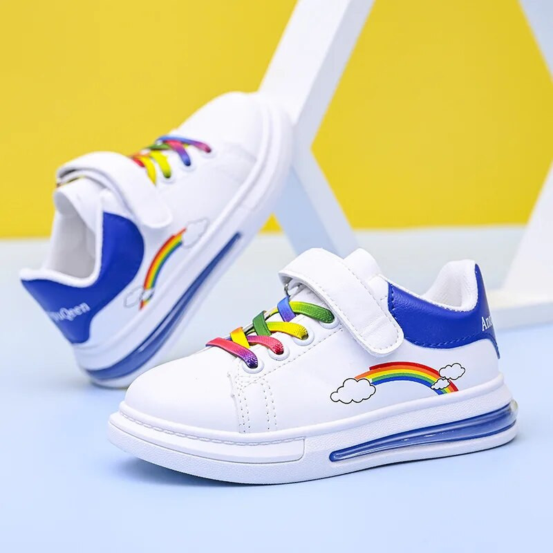 Vaikiški batai iš odos su oro pagalvėlės padu Rudeniniai sportbačiai 2023 m. Vaikų madingi sportbačiai Vaivorykštė Spalvingi mergaičių balti laisvalaikio batai
