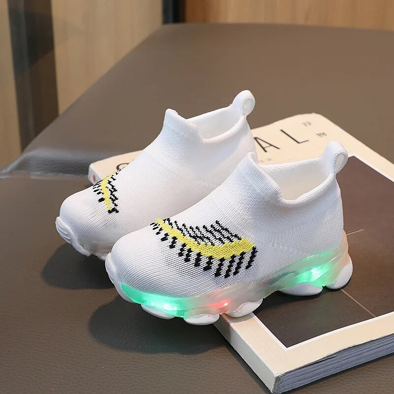 Rudenį nauji LED apšvietimai vaikiški batai kvėpuojantys megztos kojinės batai berniukams laisvalaikio sportbačiai mergaitėms švytintys bėgimo bateliai tenisas