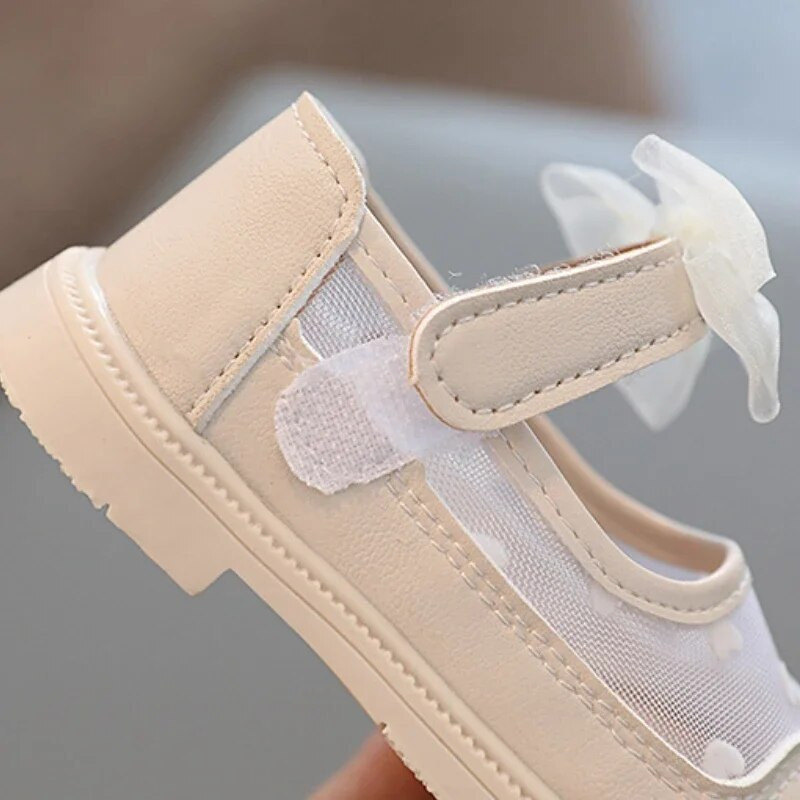 детская обувь Pantof ocazional pentru copii/fete Primăvara 2023 Nou Pantof de mers cu talpă moale Pantof prințesă cu fundă Pantof simplu plasă transparentă