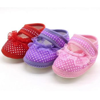 Бебешки обувки бебе момиче меки обувки меко удобно дъно неплъзгащи се модни дантелени обувки обувки за детско креватче 2020 Ежедневни плоски обувки 1231