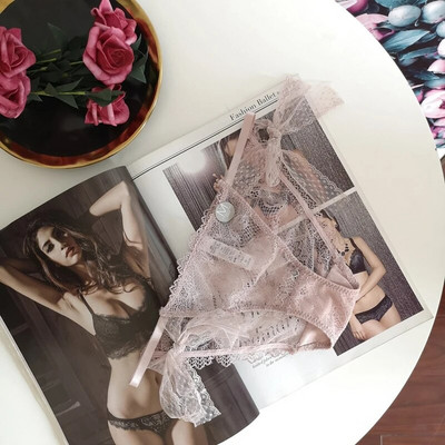 Voplidia Chiloți fără cusături din dantelă sexy Lenjerie intimă pentru fete drăguțe Slip sexy respirabil Femei Lenjerie transparentă cu talie joasă