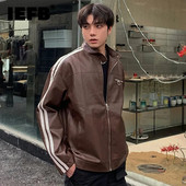 Jachetă din piele PU cu dungi IEFB, pentru bărbați, stil american, guler răsturnat, culoare solidă, haină scurtă pentru bărbați, buzunare cu fermoar Nou șic 9C4095