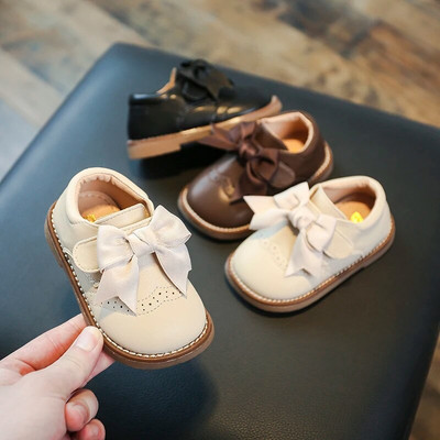 Бебешки обувки от телешка кожа за момичета Есенни 2023 г. Удобни детски обувки за малки деца Детски обувки за принцеса с меко дъно, нехлъзгащи се детски обувки