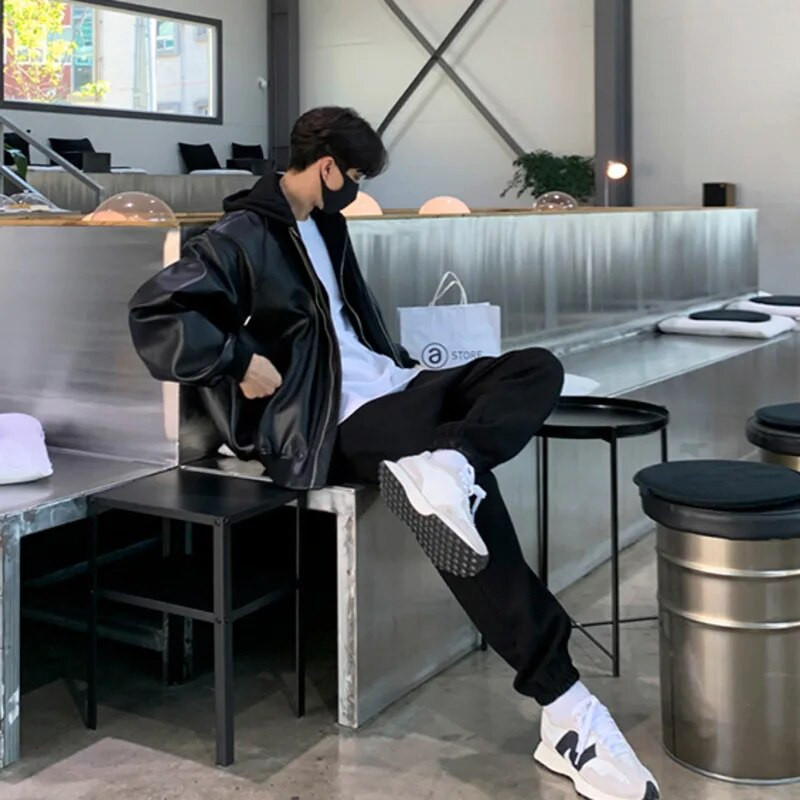 IEFB PU bőr férfi 2023 új, toldásos kapucnis dzseki koreai laza divat, egyszínű alkalmi temperamentum cipzár 9A1507