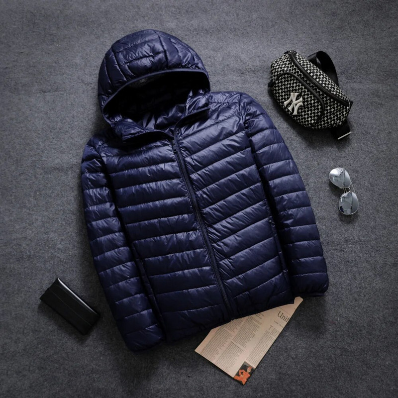 Jachetă împachetabilă pentru bărbați, cu glugă, ușoară, cu puf de rață, albă. Jachetă izolată puf pentru călătorii, drumeții în aer liber, mărime Plus 5XL