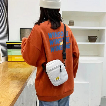 Платнена дамска чанта през рамо 2023 Тенденция Малка ръчна чанта през рамо Корейска едноцветна студентска чанта за телефон Обикновена портмоне с цип