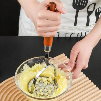 Εγχειρίδιο οικιακής χρήσης ανοξείδωτο χάλυβα πατάτας πατάτας ξύλινη λαβή Juice maker