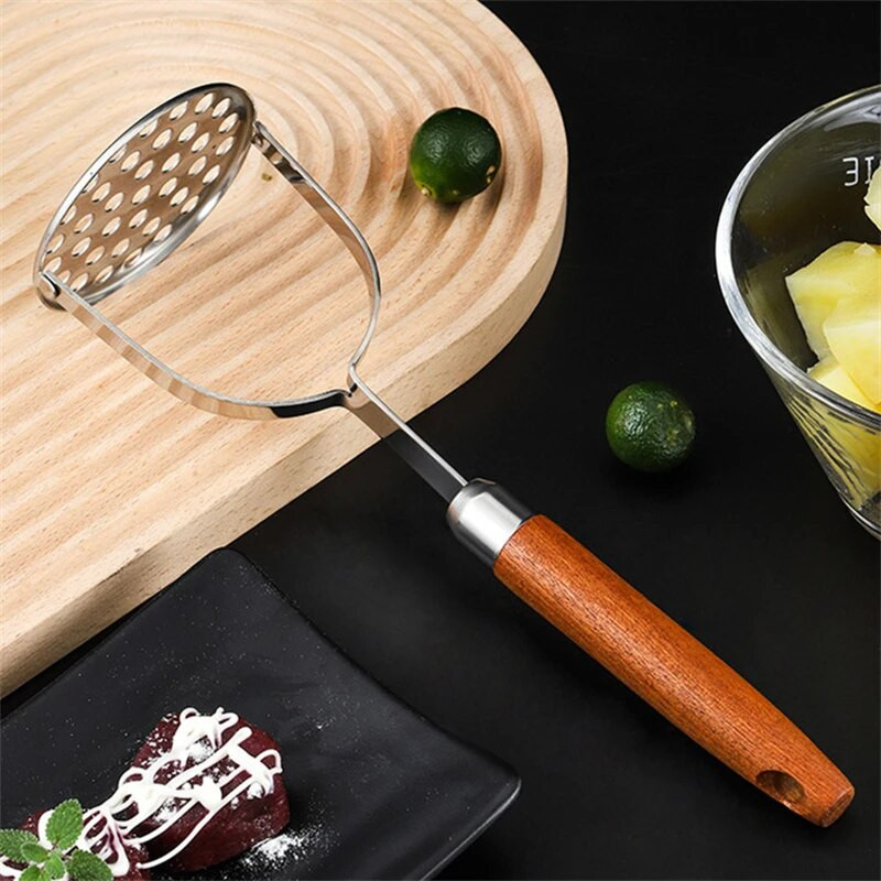 Mașină de zdrobire de cartofi presată din oțel inoxidabil de uz casnic cu mâner din lemn Mașină de sucuri Tocător manual de legume Tocător de alimente Gadget de bucătărie