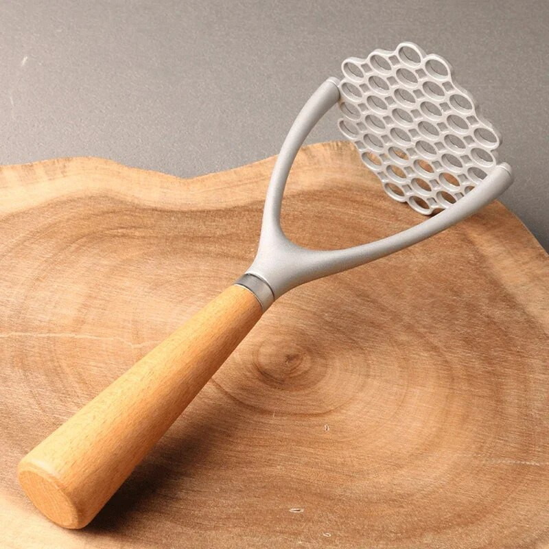 Masina manuală de zdrobire de cartofi, presă de cartofi din aliaj de aluminiu, tocator de legume cu mâner din lemn, zdrobitor de cartofi și fructe, gadgeturi de bucătărie