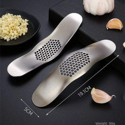 1 PC Kitchen Gadget Καμπύλη πρέσα σκόρδου από ανοξείδωτο ατσάλι πολλαπλών λειτουργιών Εγχειρίδιο Garlic Creative Cloves Εργαλείο πρέσας σκόρδου κουζίνας