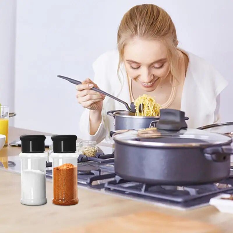 1 vnt. 100 ml plastikiniai prieskonių druskos ir pipirų plaktuvai Prieskonių indeliai Nešiojami stovyklavietės kepsninės prieskonių acto buteliai virtuvės tiglis
