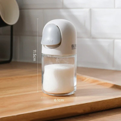 Naujas dozavimo druskos plaktuvas Push tipo druskos dozatorius Druskos bakas Cukraus buteliuko plaktuvo kanistras Kiekybinis prieskonių plaktuvas prieskonių dėžutė