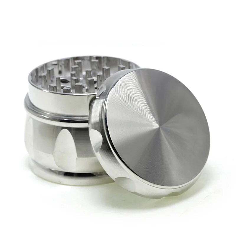 Tubakaürtide veski 4 kihiga Hierba 63 mm tsingisulamist sõelatrumliga vürtsiveskiga suitsetamise tarvikute jaoks