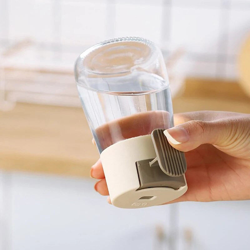 Kvantitativna soljenka Staklena boca Staklenka za začine Tip kuhinjske preše Staklenka za sol Zatvorena staklenka otporna na vlagu Papar Začin Limenka šećera