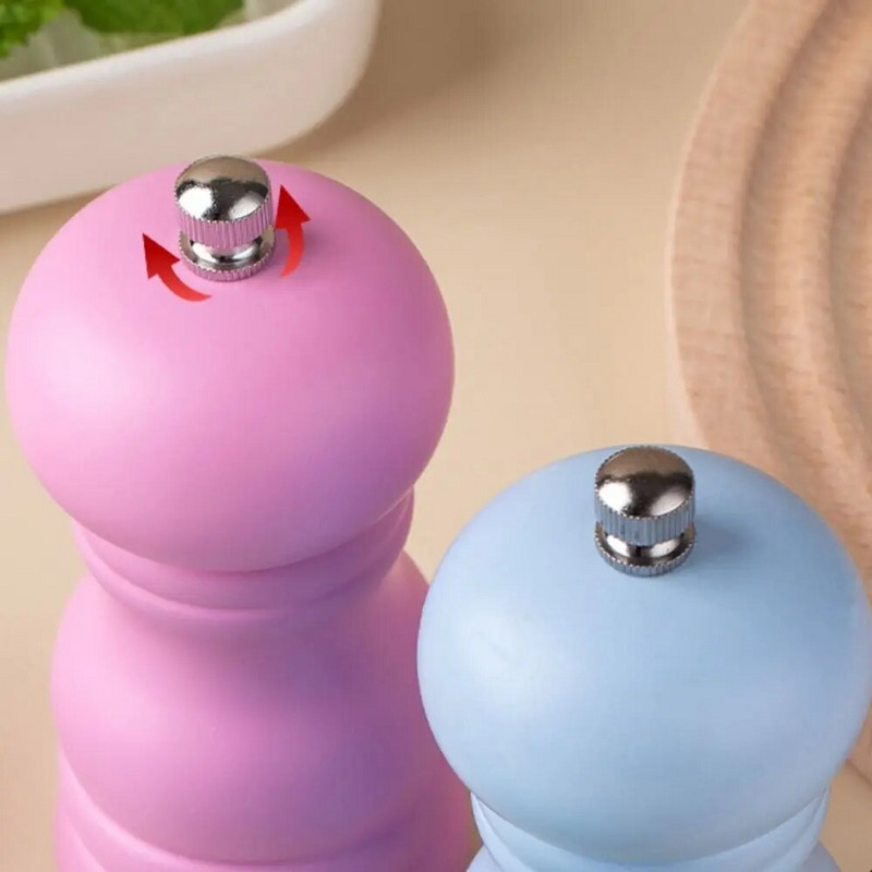 Spalvinga medinė 4 colių druskos ir pipirų malūnėlis su keramikine šlifavimo šerdimi, rankiniu būdu reguliuojamas prieskonių buteliukas, reguliuojamas dalelių storis