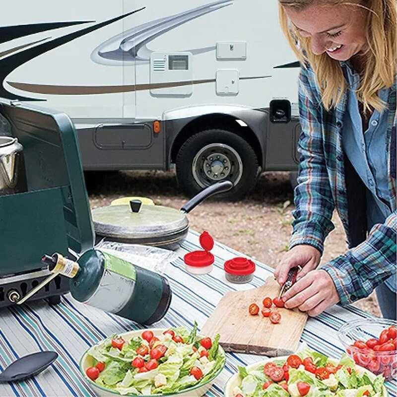 Mini druskos ir pipirų plaktuvo piknikas lauko virtuvės priešpiečių dėžutės Kelioninis plastikinis su prieskoniais sandariai uždarytas stiklainis dozatoriaus prieskonių talpyklos dangtelis