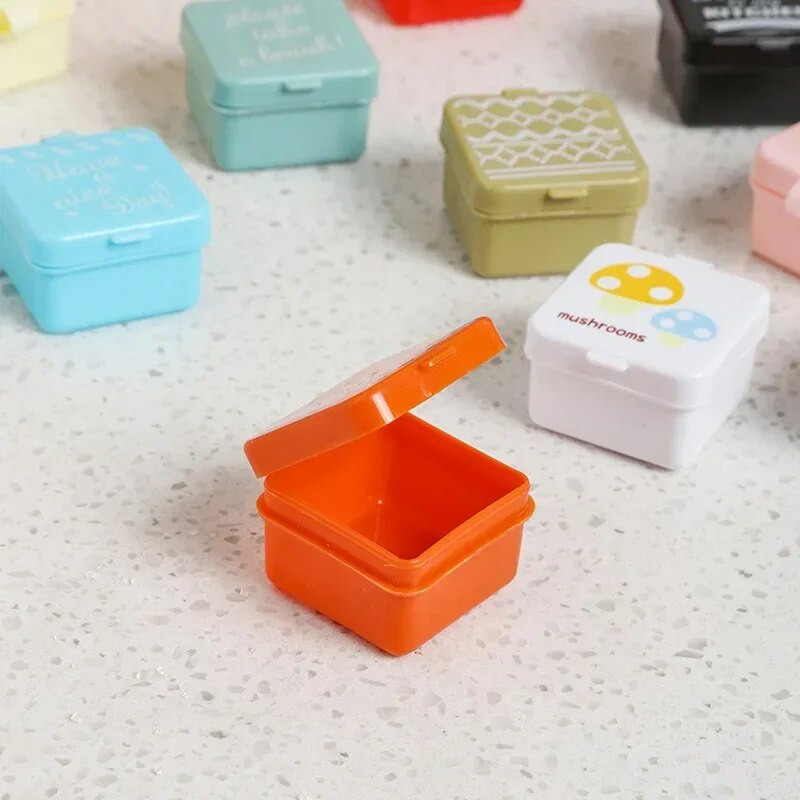 Naujas mini animacinių filmų raštų padažo dėžutės suspaudžiamas butelis pomidorų medaus prieskonių indelis, skirtas vaikiškų pietų dėžutės priedams