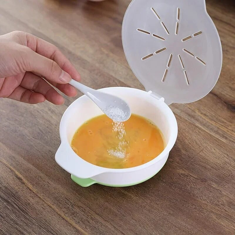 Virtuvinė mikrobangų krosnelė Kiaušinių viryklė Namai Šildymas mikrobangų krosnelėje Lengvas kiaušiniai Įrankiai Kiaušinių kaitinimas Dubuo Greiti pusryčiai Garuose virtas kiaušinis Nauja