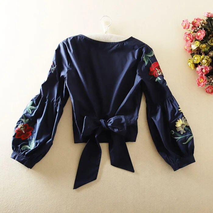 Ženska proljetna ljetna vintage košulja dugih rukava s cvjetnim vezom Ženska ležerna kratka pamučna majica visokog struka TB1108