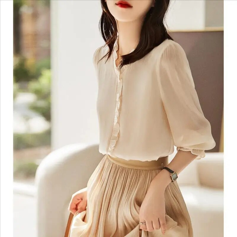 Elegantne jednobojne V-izrez s volanima Slatke bluze Ženska odjeća 2023. Jesen Zima Široke majice za putovanje na posao Košulje s leptir rukavima