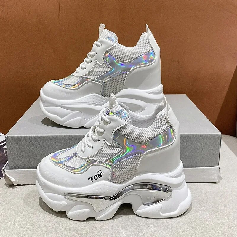 Balti stori sportbačiai Moteriški pavasario rudens mados platforminiai batai madingi storu padu paslėpti kulnai Sportinis krepšinis, moterų 2023 m.