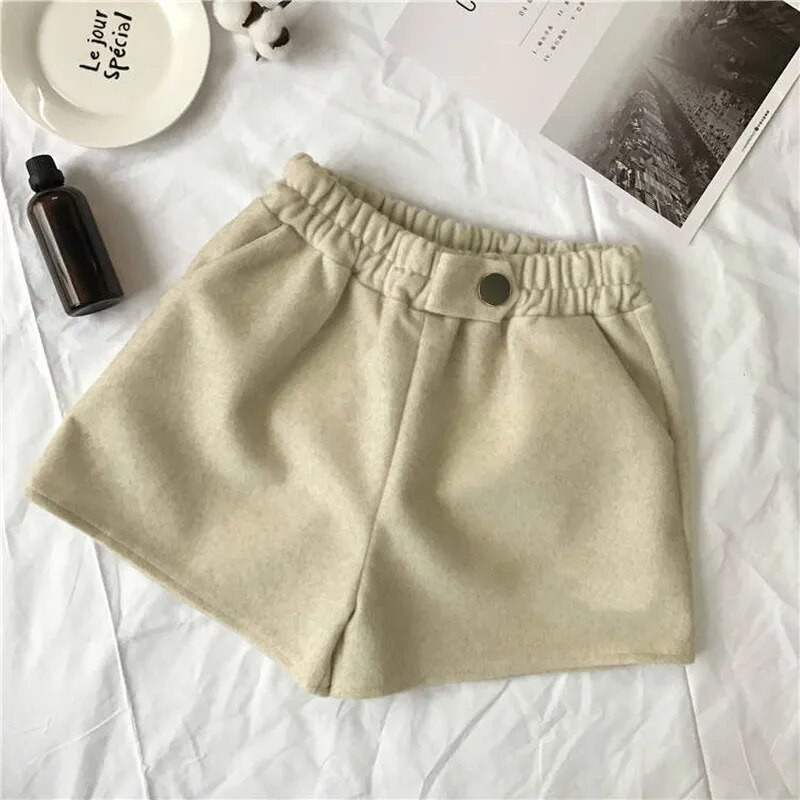 Moteriški šortai vilnoniai korėjietiško stiliaus elastiniai aukštu juosmeniu laisvi elegantiški moteriški viršutiniai drabužiai Nauji rudeniniai žieminiai moteriški elegantiški, solidūs laisvalaikio drabužiai