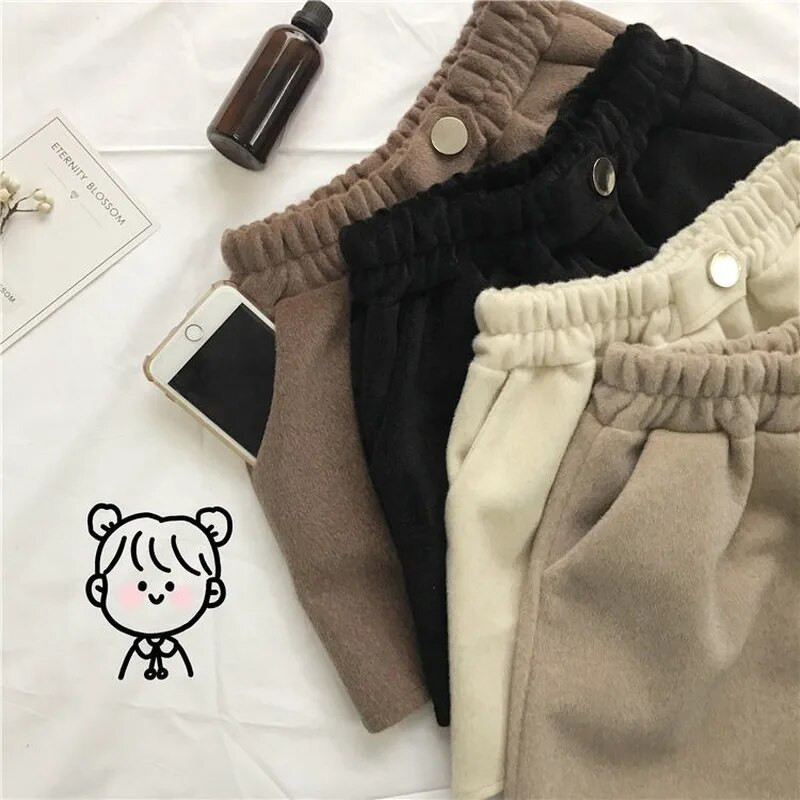 Moteriški šortai vilnoniai korėjietiško stiliaus elastiniai aukštu juosmeniu laisvi elegantiški moteriški viršutiniai drabužiai Nauji rudeniniai žieminiai moteriški elegantiški, solidūs laisvalaikio drabužiai