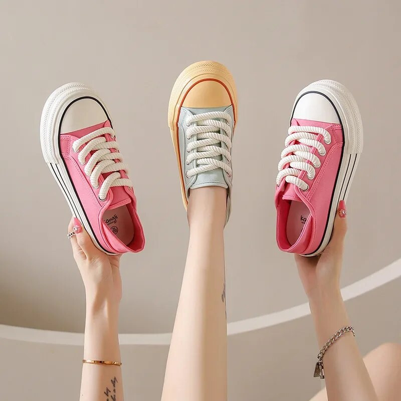 Sneakers Γυναικεία παπούτσια καμβά Νέα Tenis Casual Half Slippers Flats Γυναικεία Ρετρό Χαμηλά Αθλητικά Παπούτσια Μαύρα Πλατφόρμα Loafers Mules