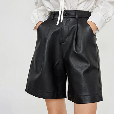 Pantaloni scurți din piele sintetică pentru femei Pantaloni scurți din piele artificială cu picior lat de calitate cu buton în stil englezesc Pantaloni scurți largi cu talie înaltă pentru femei Îmbrăcăminte pentru femei
