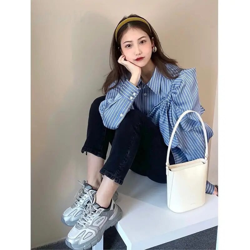 Μόδα εμπριμέ μανίκι πεταλούδας με κορδόνι με φιόγκο ριγέ πουκάμισο Γυναικεία ρούχα 2023 Άνοιξη Νέο casual μπλουζάκια γλυκό πουκάμισο