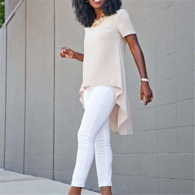 Sieviešu lielizmēra kreklu topi Jauni 2019. gada vasaras ikdienas krekli ar īsām piedurknēm Eleganti sieviete, brīva neregulāra blūze Das Shirt der Frauen