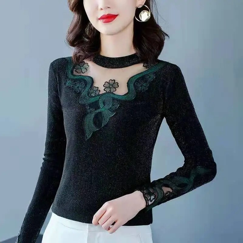 Jesen Zima Ženske bluze Baršunaste košulje Vintage izvezene izdubljene prozirne mrežaste ženske majice Ženska odjeća velikih veličina
