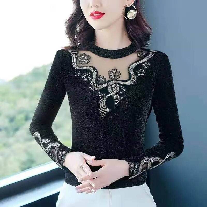 Jesen Zima Ženske bluze Baršunaste košulje Vintage izvezene izdubljene prozirne mrežaste ženske majice Ženska odjeća velikih veličina