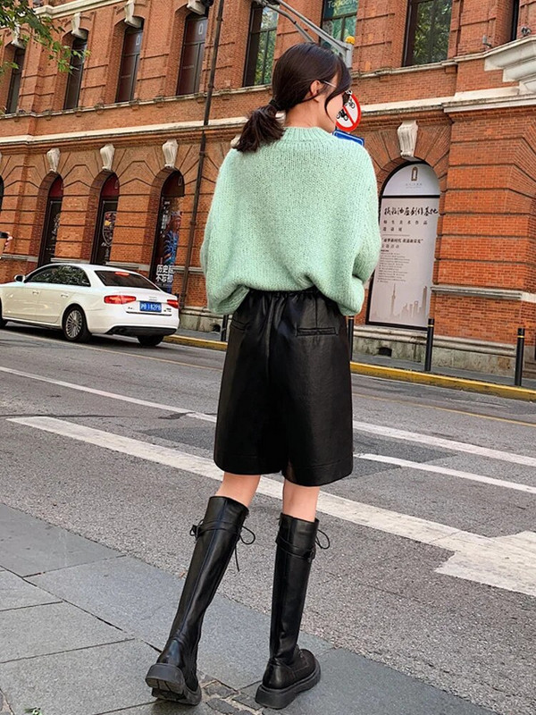 Kratke hlače od PU kože Ženske proljeće jesen Hlače širokih nogavica visokog struka Vintage Kožne kratke hlače s pet točaka, Modne kratke hlače