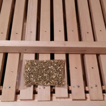 1100 τμχ Ιταλική φωλιά κυψέλης μελισσών Κουτί με κλωστή Τρύπα φωλιάς κουτί φωλιάς Θεμέλιο χάλκινο μάτι μελισσοκομικά εργαλεία