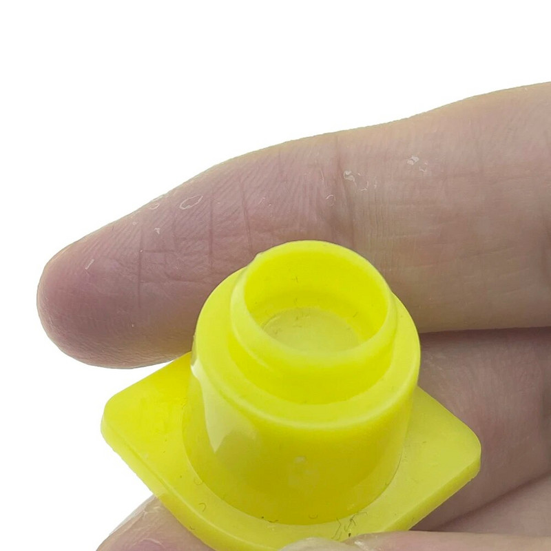100PCS Matica Pčela Med Plastični Nicot Uzgoj Smeđe Jaje Ličinke Držač Stanice Žuti Uzgoj Uzgoj Pčelarski Alati Zalihe