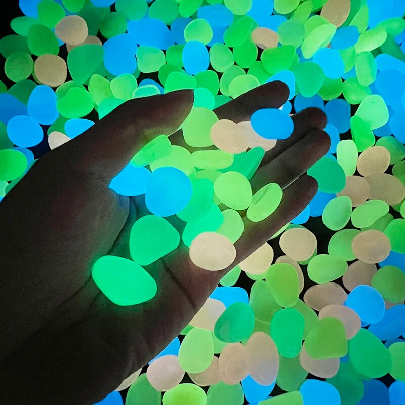 50/25 vnt. Šviečiantys lauko akmenys, šviečiantys tamsoje. Vidinis kiemas, veja, sodas, kiemo apdaila, rezervuarai žuvims „pasidaryk pats“ šviesūs amatų priedai